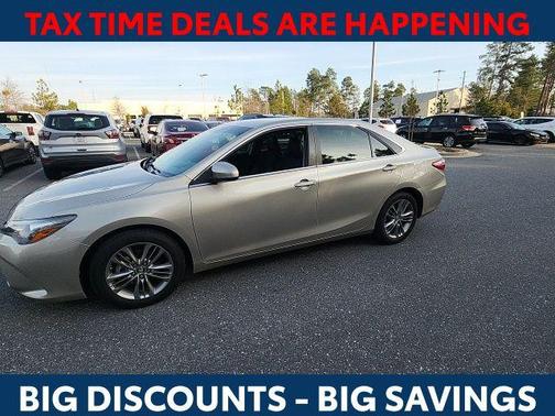 2016 Toyota Camry SE