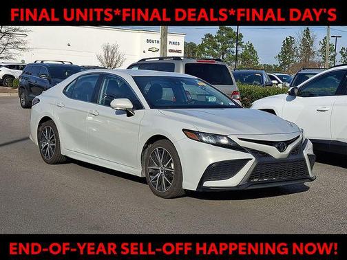 2023 Toyota Camry SE