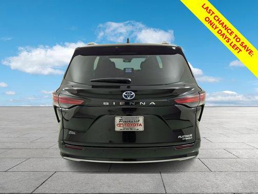Midnight Black Metallic 2021 Toyota Sienna Platinum 7 Passenger