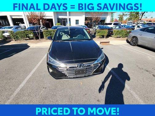 2020 Hyundai ELANTRA SE