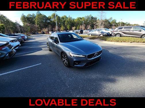 2019 Volvo S60 T6 R-Design