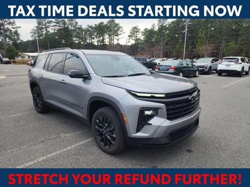 2024 Chevrolet Traverse LT