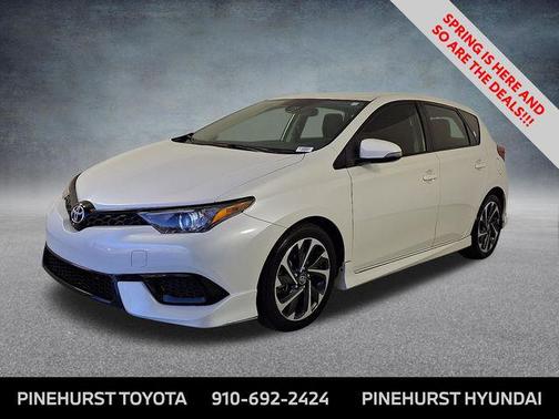 Blizzard Pearl 2018 Toyota Corolla iM Base