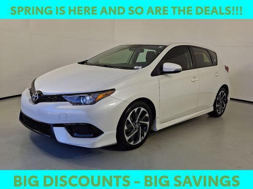 Blizzard Pearl 2018 Toyota Corolla iM Base