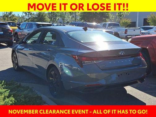 2023 Hyundai ELANTRA SEL