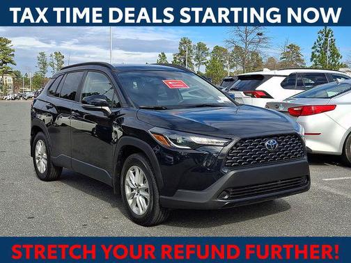 2024 Toyota Corolla Cross LE
