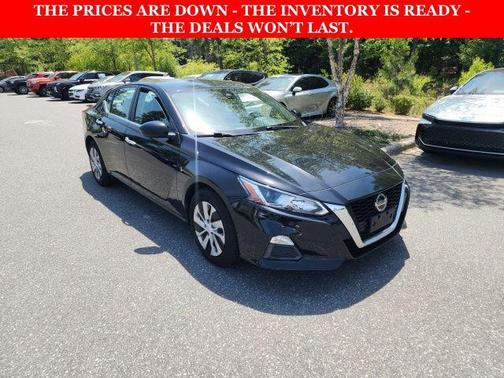 Super Black 2021 Nissan Altima S FWD