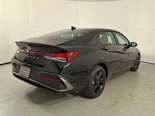 2026 Hyundai ELANTRA Sport