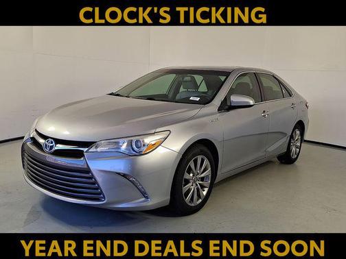 2017 Toyota Camry Hybrid XLE