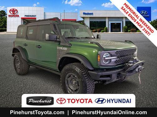 Eruption Green Metallic 2024 Ford Bronco Everglades