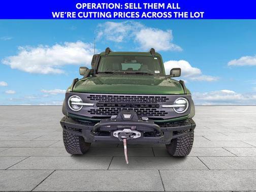 Eruption Green Metallic 2024 Ford Bronco Everglades