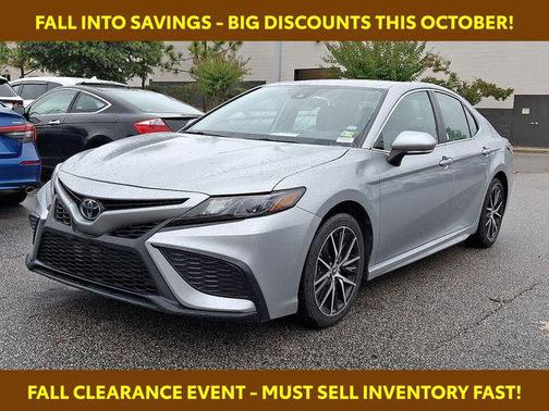2024 Toyota Camry SE