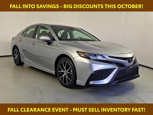2024 Toyota Camry SE