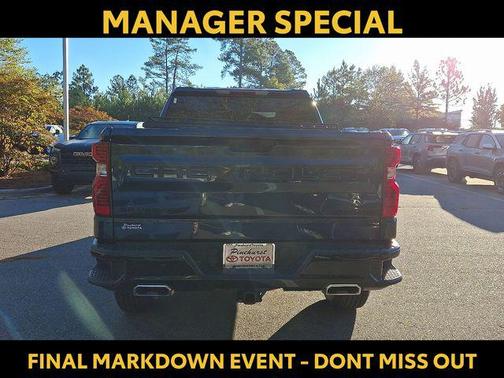 2022 Chevrolet Silverado 1500 Custom Trail Boss