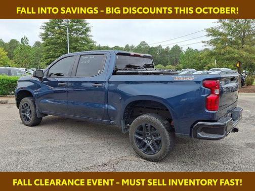 2022 Chevrolet Silverado 1500 Custom Trail Boss