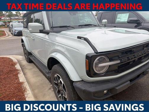 2023 Ford Bronco Outer Banks