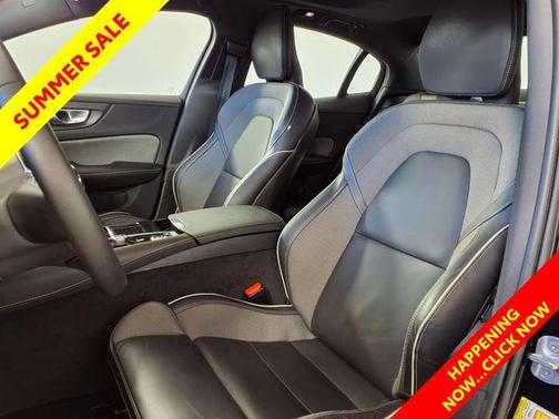 2024 Volvo S60 Recharge Plug-In Hybrid T8 Ultimate Black Edition
