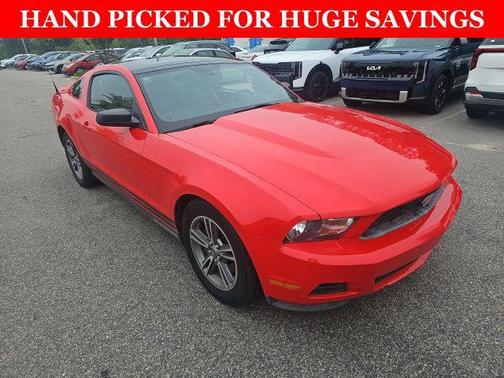 Black 2012 Ford Mustang V6 Premium