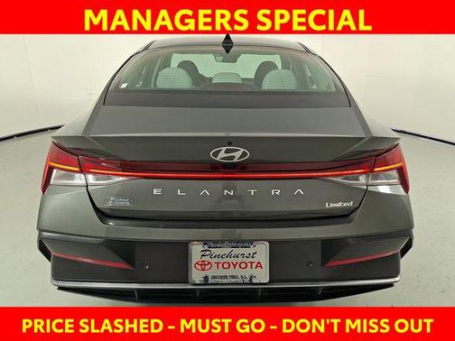 2024 Hyundai ELANTRA Limited