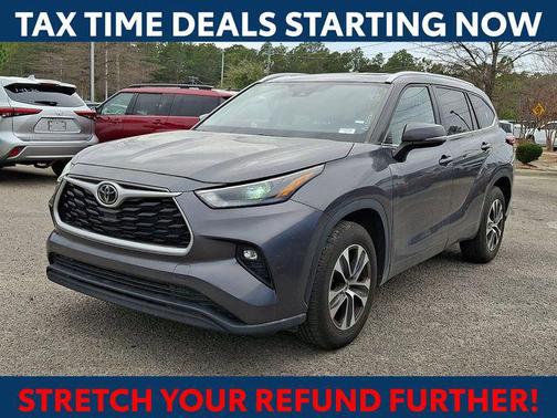 2023 Toyota Highlander XLE