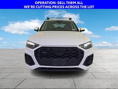 Ibis White 2023 Audi Q5 45 S line Premium Plus