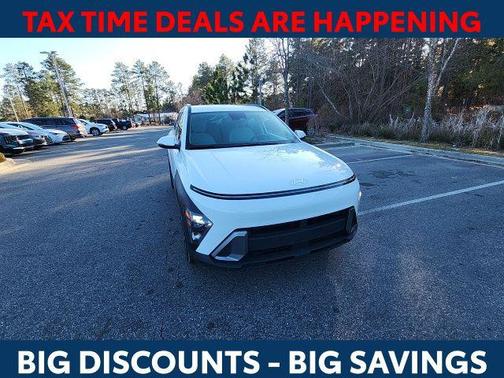 2024 Hyundai KONA SEL