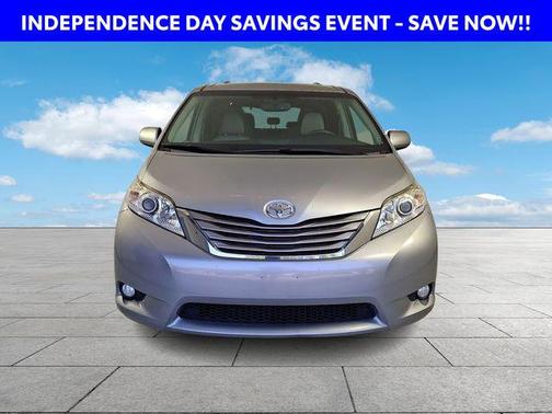 Silver Sky Metallic 2017 Toyota Sienna XLE Premium