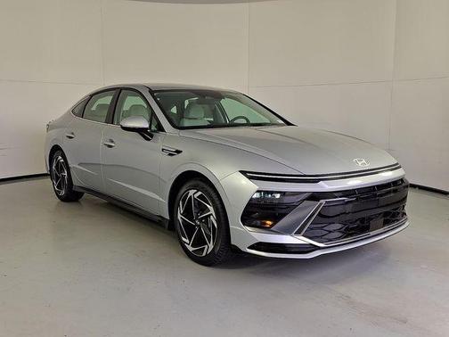 2026 Hyundai SONATA SEL