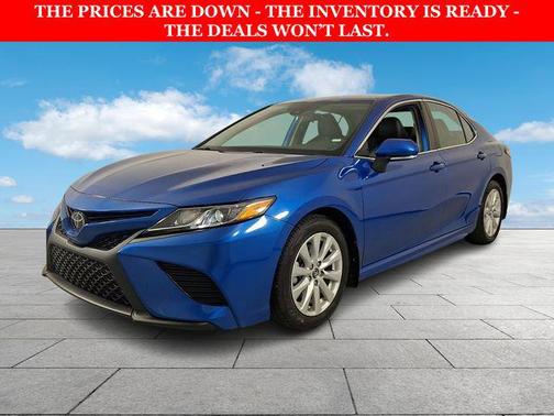 Blue 2019 Toyota Camry SE