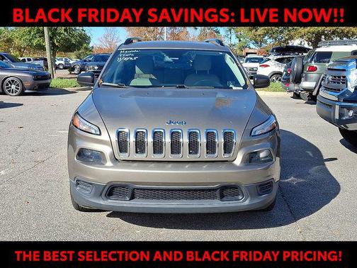 2017 Jeep Cherokee Sport