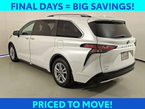 2024 Toyota Sienna Platinum