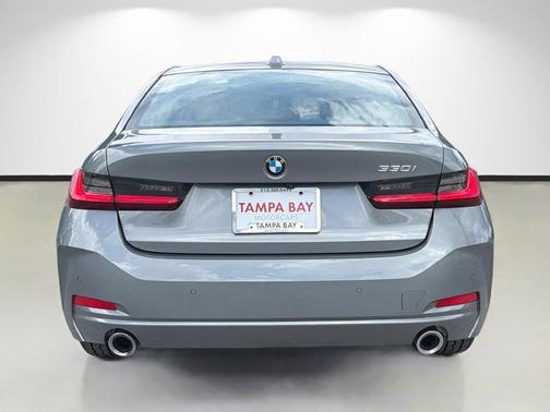 Skyscraper Gray Metallic 2023 BMW 330 i
