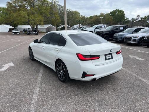 2020 BMW 330 i