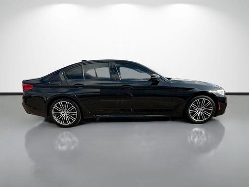 Black Sapphire Metallic 2020 BMW 540 i xDrive