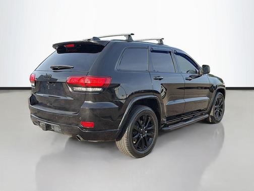 2017 Jeep Grand Cherokee Altitude