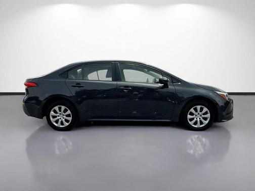 UNDERGROUND 2025 Toyota Corolla Hybrid LE