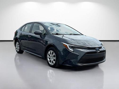 UNDERGROUND 2025 Toyota Corolla Hybrid LE