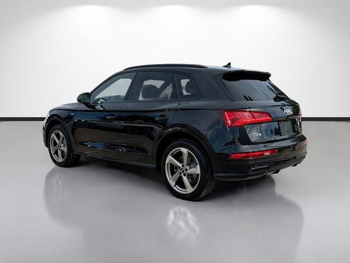 2020 Audi Q5 40 Premium Plus