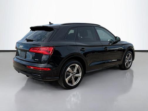 2020 Audi Q5 40 Premium Plus