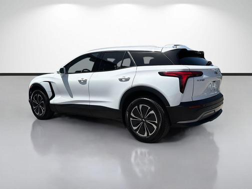 Summit White 2024 Chevrolet Blazer EV LT
