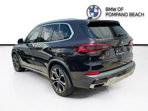 Sparkling Brown Metallic 2021 BMW X5 sDrive40i