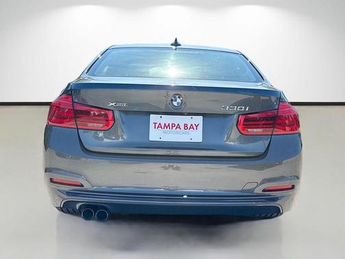 Mineral Gray Metallic 2018 BMW 330 i xDrive