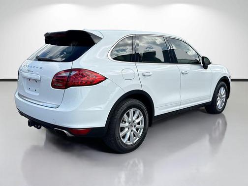 2012 Porsche Cayenne Base