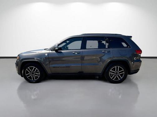 Granite Crystal Clearcoat Metallic 2021 Jeep Grand Cherokee Trailhawk