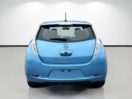 Blue 2013 Nissan Leaf SV