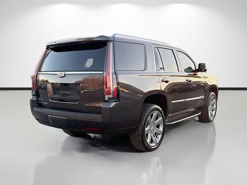 2017 Cadillac Escalade Luxury