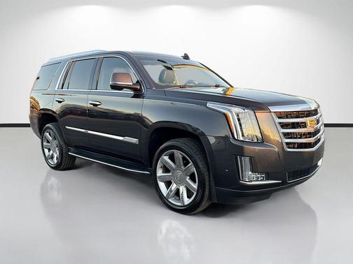 2017 Cadillac Escalade Luxury