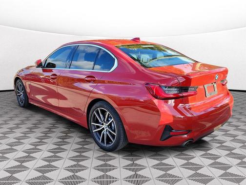 Melbourne Red Metallic 2020 BMW 330 i