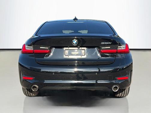 2020 BMW 330 i