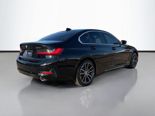 2020 BMW 330 i